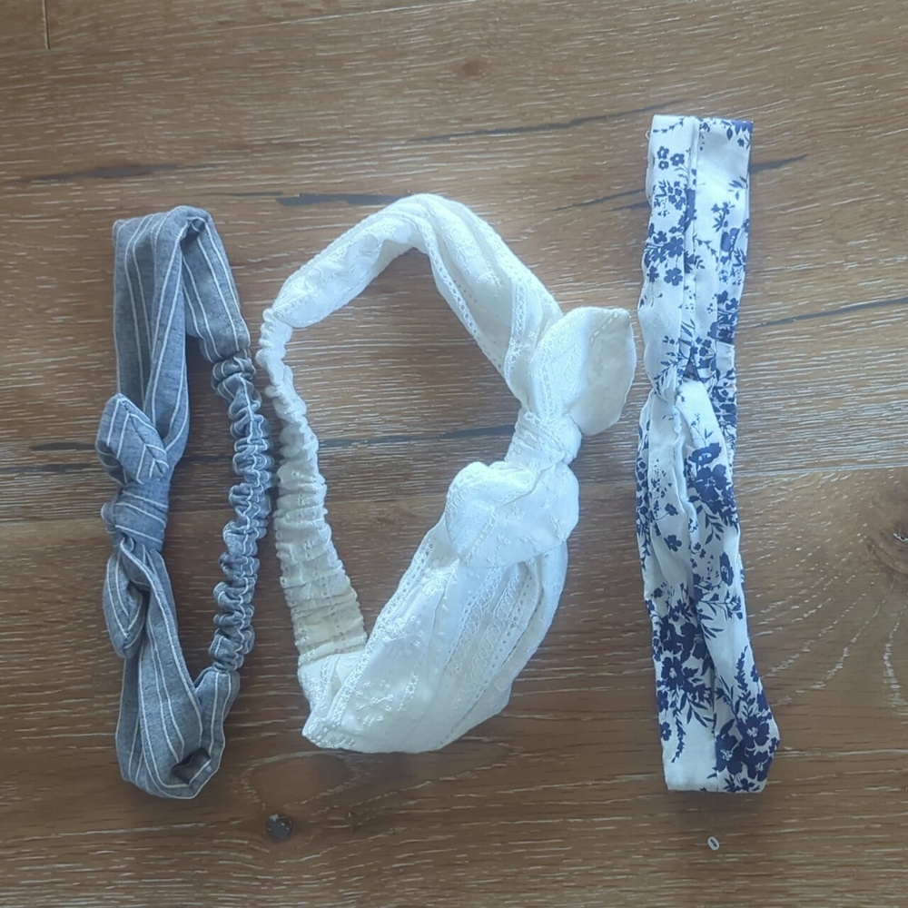 Lot of 3 brand new headbands